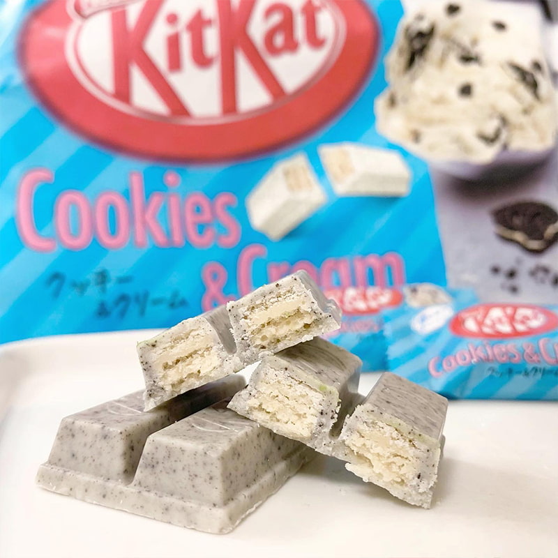 Tokyo Snack Box | Japanese Kit Kat: Cookies & Cream Flavor